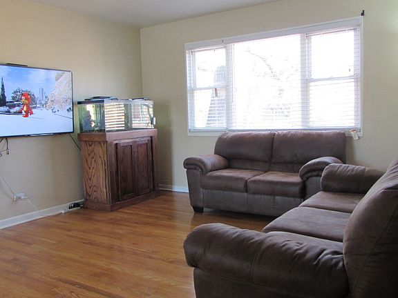 4th image of 2444 W Berwyn Ave #2N
