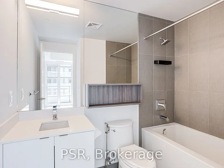 70 Princess St #2711 — Photo 13