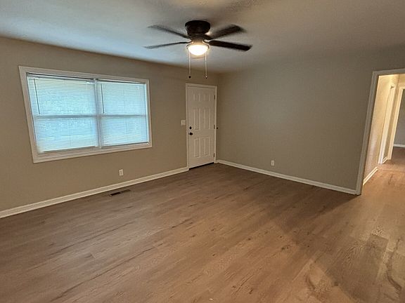 3rd image of 2487 Rosen Ave