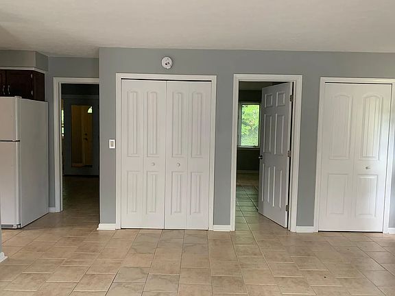 2nd image of 35 Jolly Ln #2A