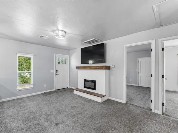 703 S Dewey Ave, Chandler, OK 74834
