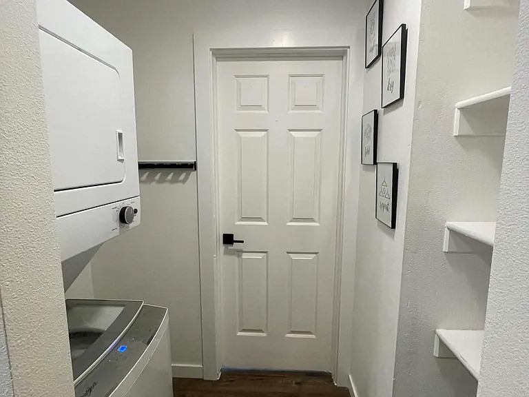 60 W Warren Ave #A — Photo 12