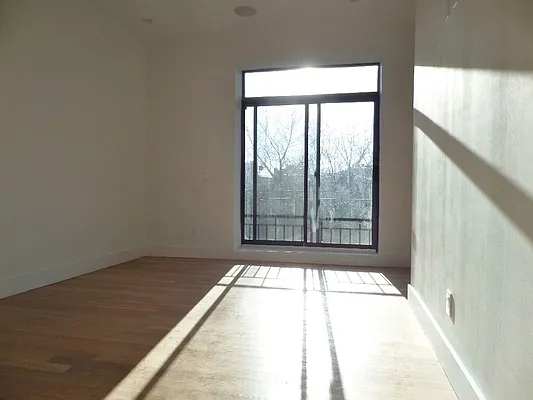 Rented by East Coast Management Solutions | media 7