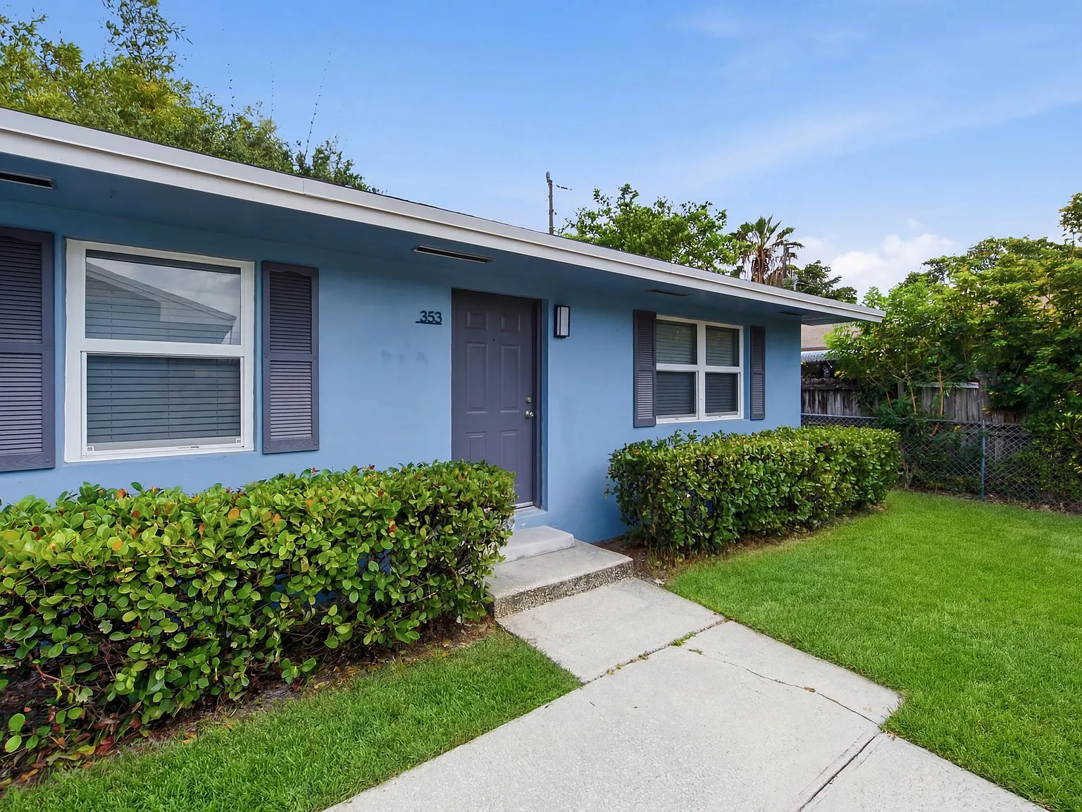 2 bed, 1.0 bath, 832 sqft, $2,200 — Photo 4