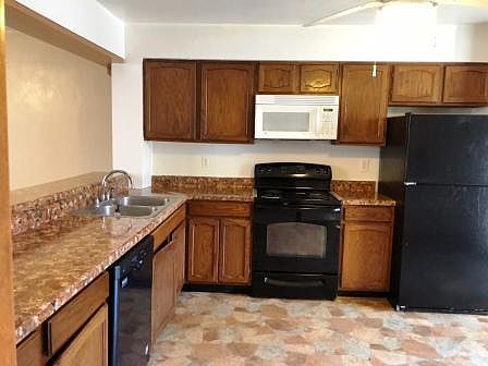 1st image of 216 Misty Point Ln