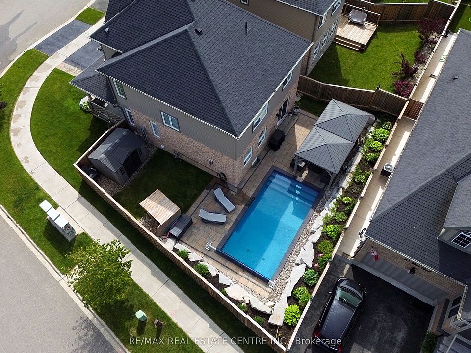 1st image of 36 Paula Ct