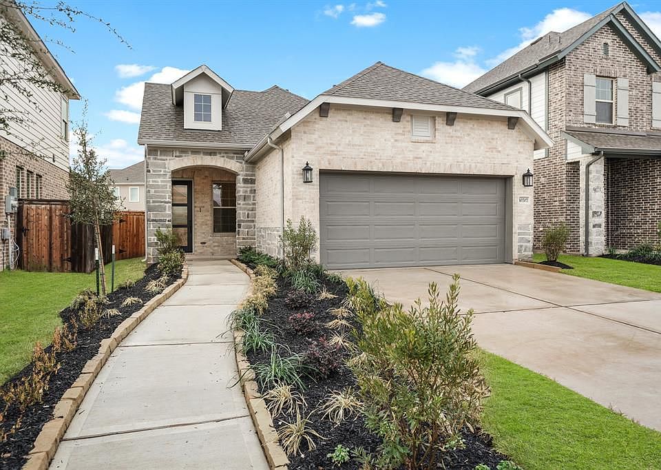 1st image of 10707 Pleasant View Dr