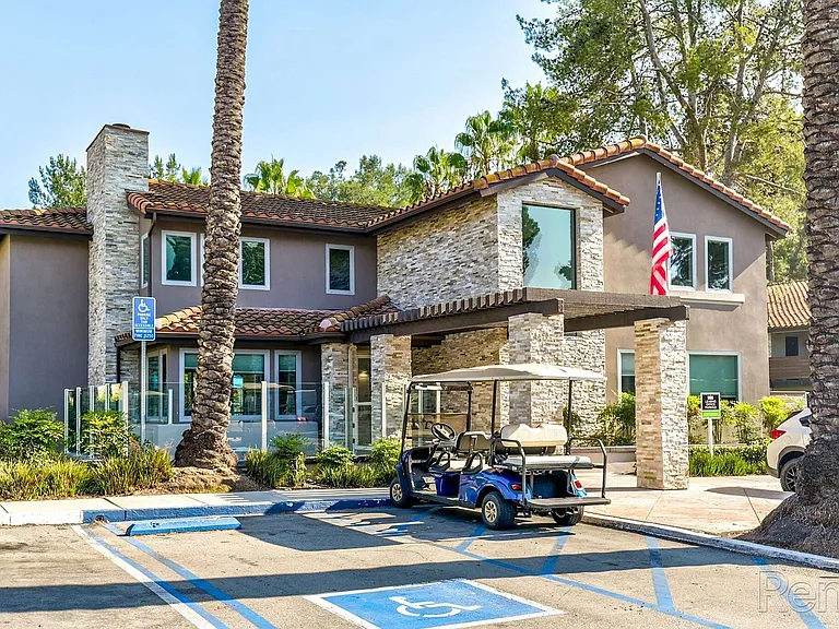 Entrance to Idyllwillow Leasing Office