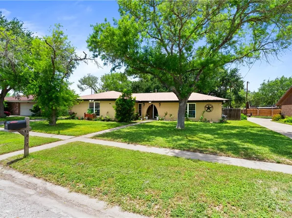 1817 Jerome St, Kingsville, TX 78363