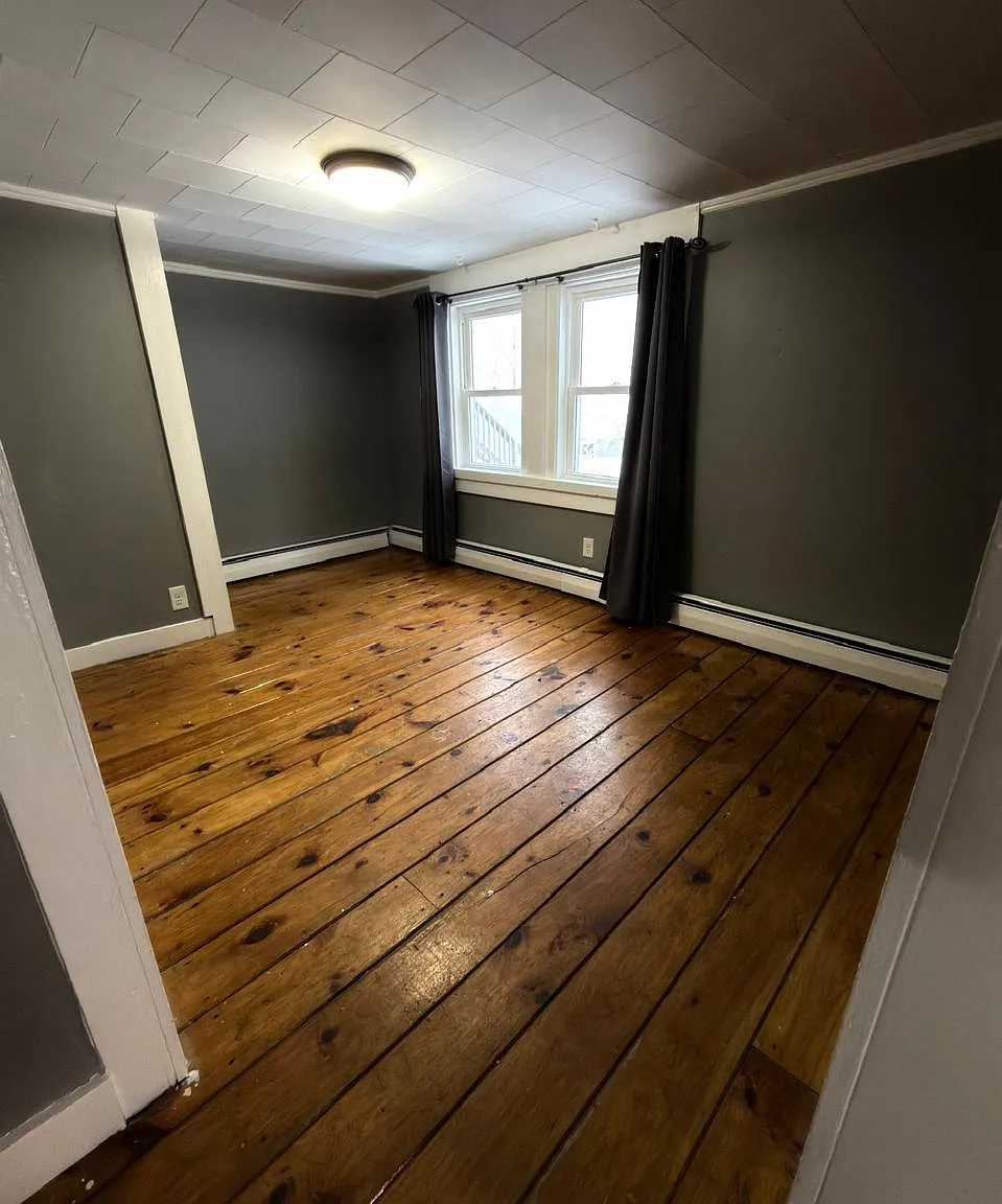 2 bed, 1000 sqft, $2,000 — Photo 3