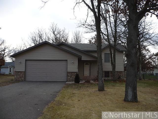 2nd image of 709 Ironwood Dr