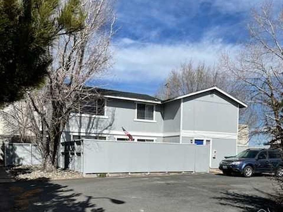 1st image of 3190 Woodside Dr