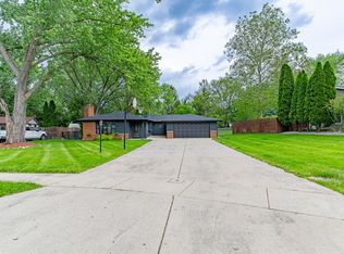 946 Bryn Mawr Ave, Bartlett, IL 60103