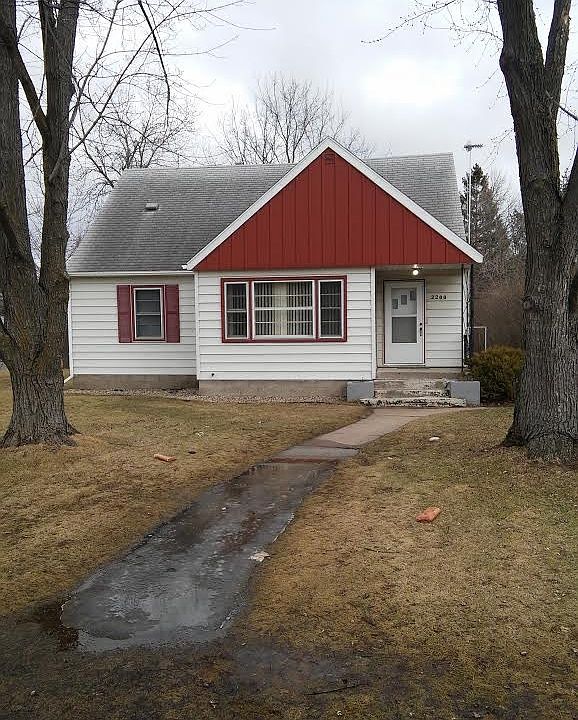 1st image of 2200 10th Ave S