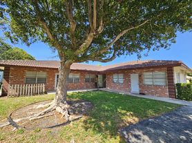 1901 NE 29th St, Pompano Beach, FL