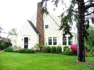 13 Walter Ave, Norwalk, CT 06851