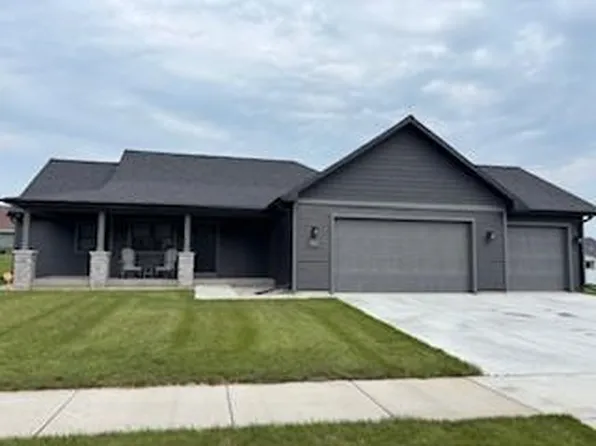 502 Eisenhower St, Baraboo, WI 53913