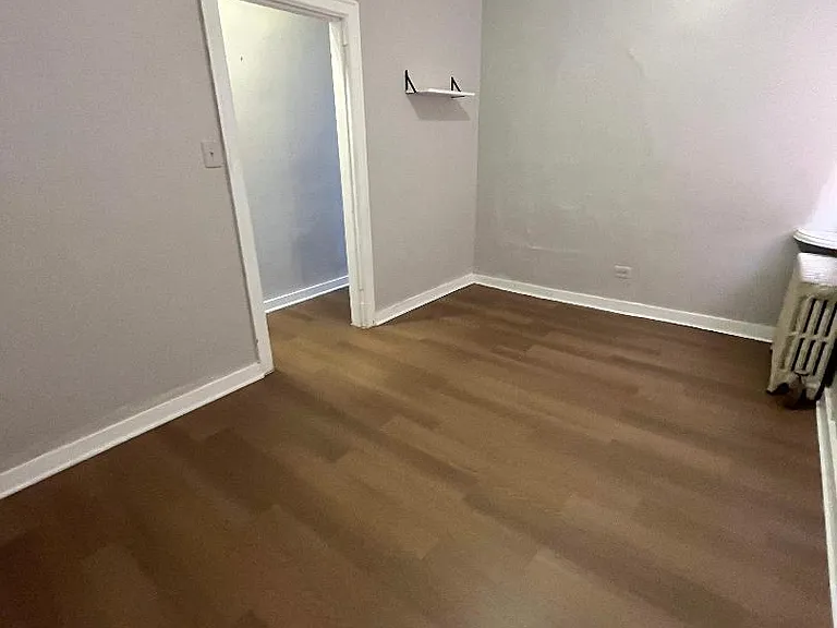 1100 N Emerson St #2 — Photo 3