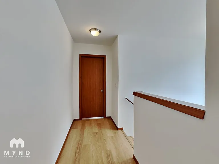 1412 E 64th St — Photo 12