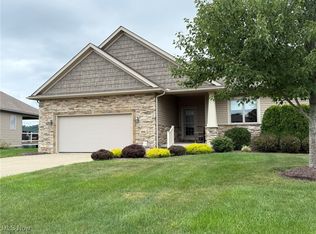 1166 Pine Bluff Dr NE, New Philadelphia, OH