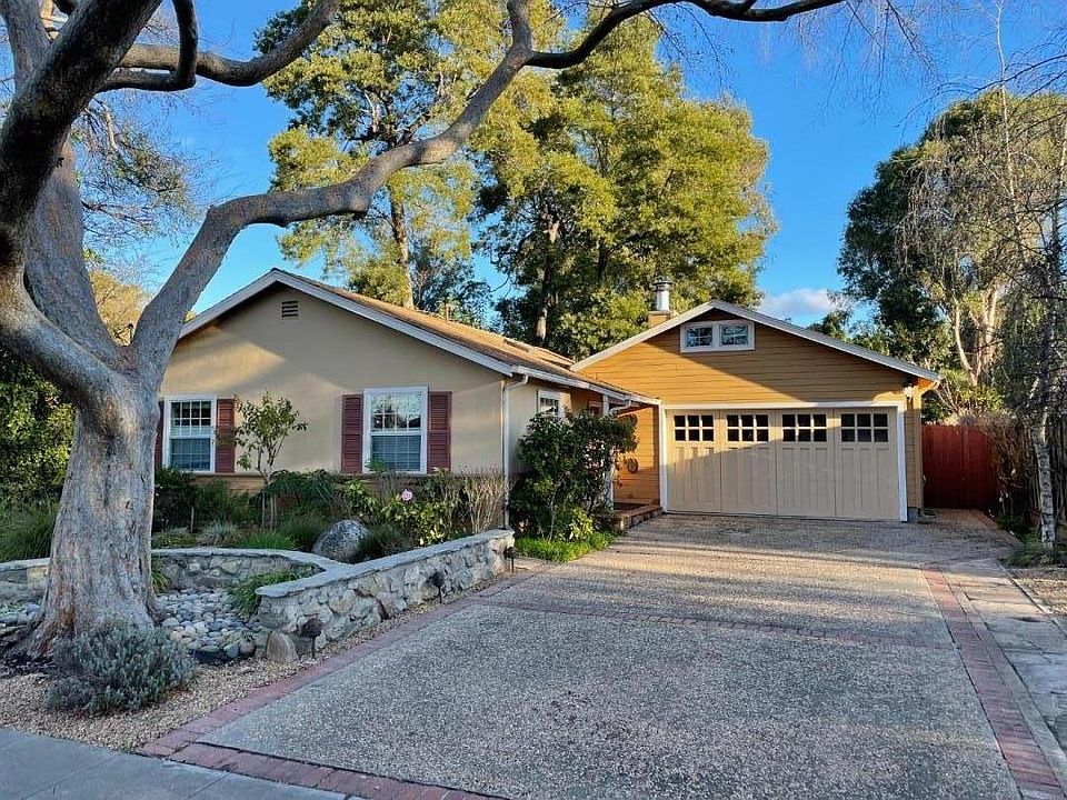 1st image of 930 Clara Dr