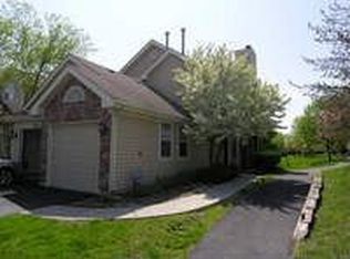 1344 Coldspring Rd, Carol Stream, IL 60188
