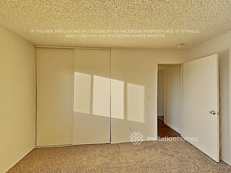 7483 Mandy Dr — Photo 10