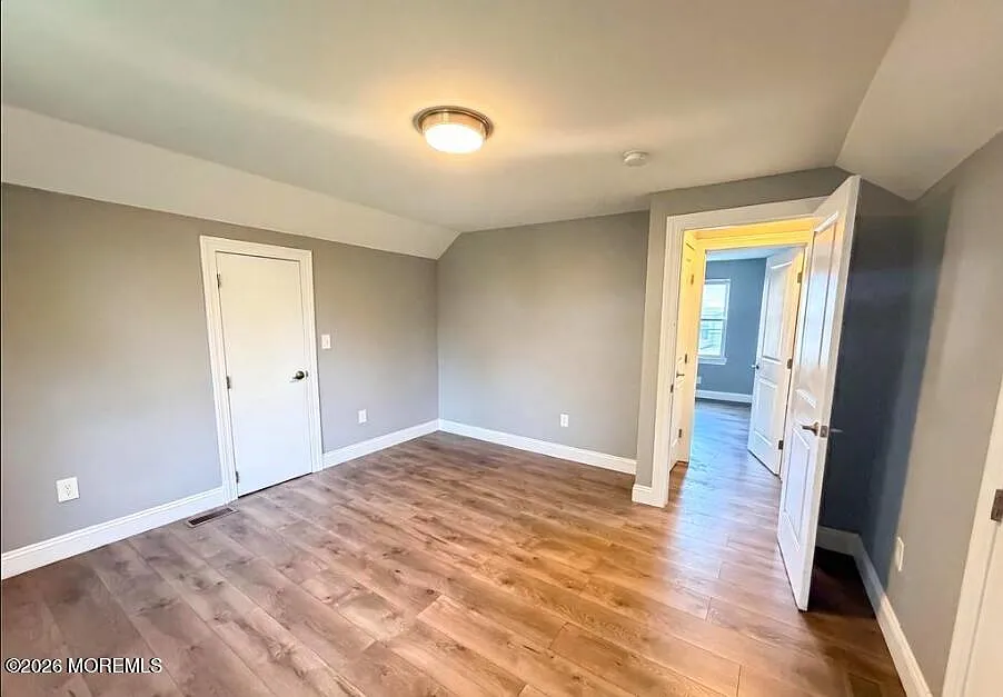 3 bed, 1.5 bath, 1854 sqft, $1,390 — Photo 4