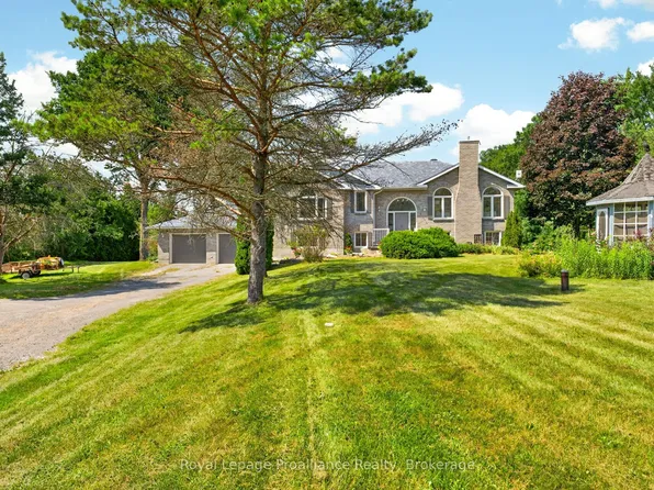 3561 Vienna Cres, South Frontenac, ON K0H 1M0