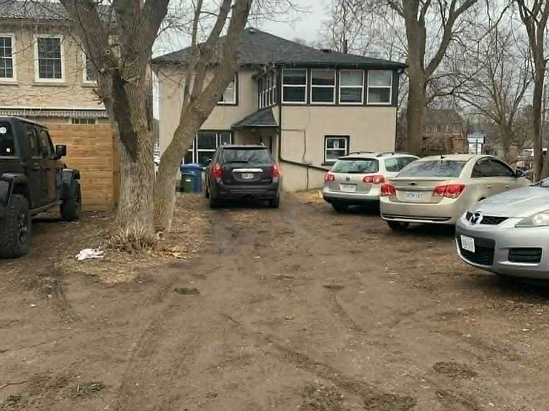 9 Waterloo Ave — Photo 18
