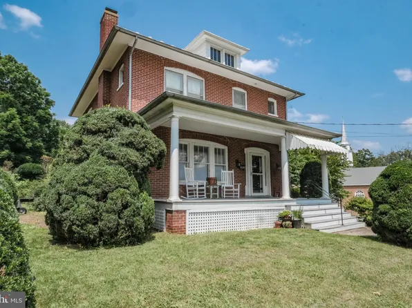 129 Luray Ave, Front Royal, VA 22630