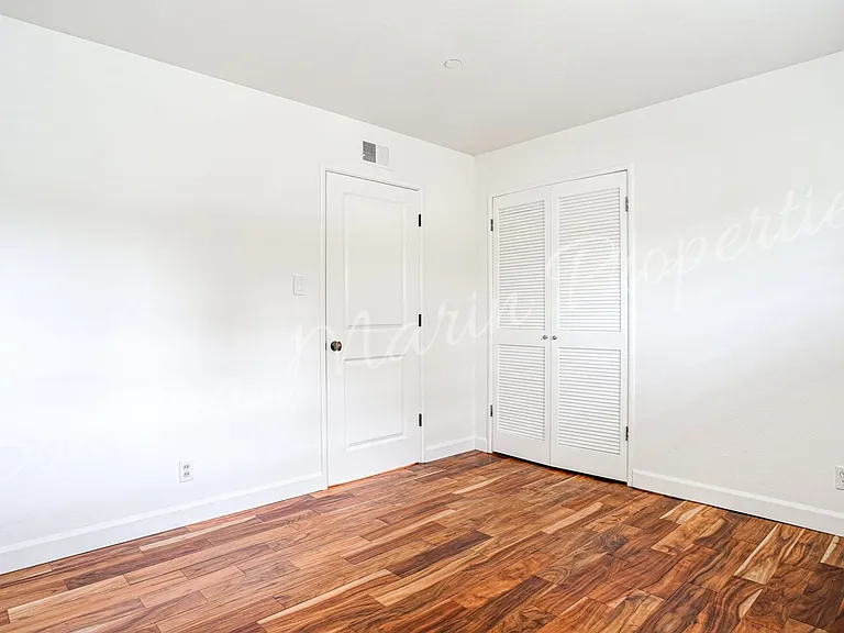 269 Karen Way — Photo 34
