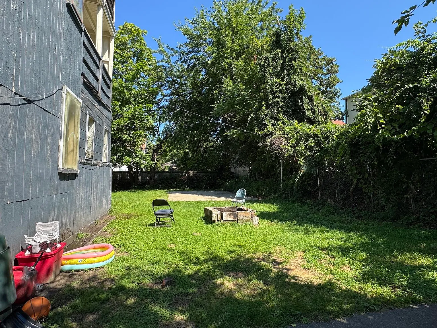Studio, $1,000 — Photo 3
