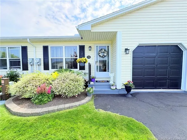 34 Thistle St, Saint John, NB E2M 5T1