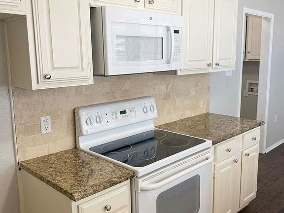 5th image of 5520 Galway Ln