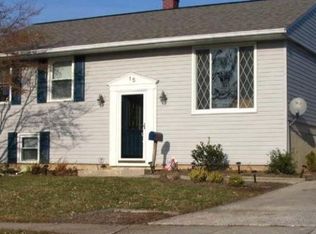 15 Greenview Ave, Reisterstown, MD 21136