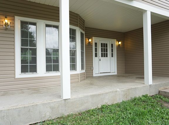 2nd image of 3723 Willow Crest Dr