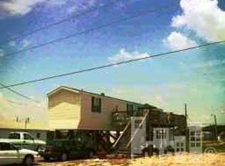 221 Topsail Rd, Sneads Ferry, NC 28460