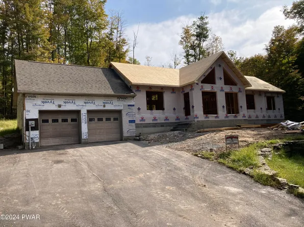 94 Reid Rd, Lake Ariel, PA 18436
