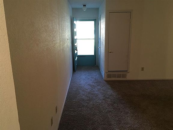 5th image of 1410 S Sloan St