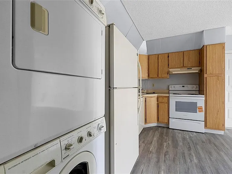 8203 Sun Spring Cir #62 — Photo 8