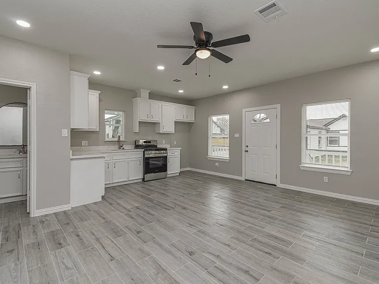 3709 Gager St #1 — Photo 25