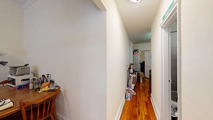 Rented by Bond New York | media 23