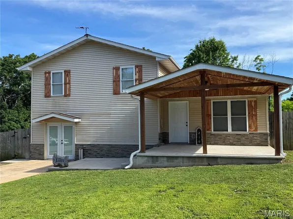 210 W Jackson Ave, Owensville, MO 65066