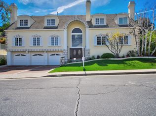 22418 N Summit Ridge Cir, Chatsworth, CA 91311