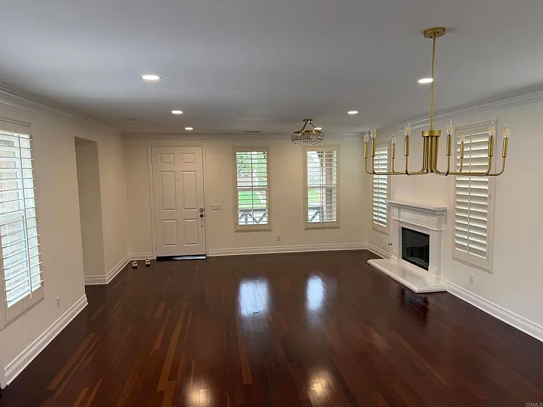 1472 Canoe Creek Way — Photo 9