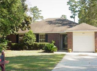 685 Armand St, Mandeville, LA 70448