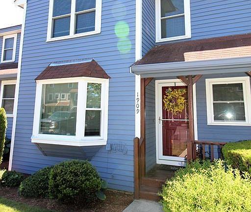 3rd image of 200 Heroux Blvd Unit 1909