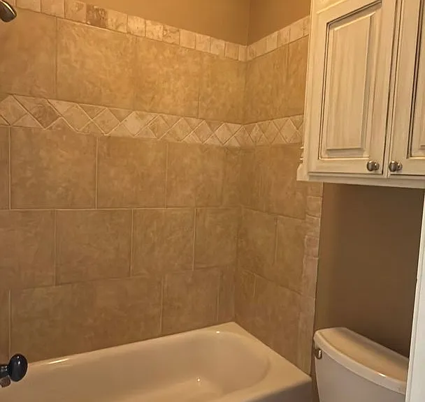 9572 Rochel Dr — Photo 24