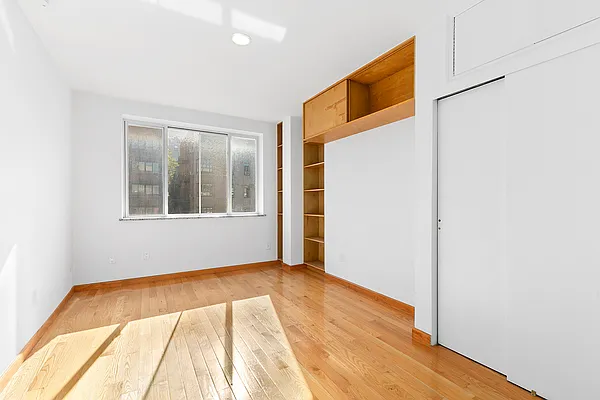 Rented by Corcoran | media 21